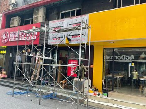 新乡制作广告招牌如何避免它发黄？